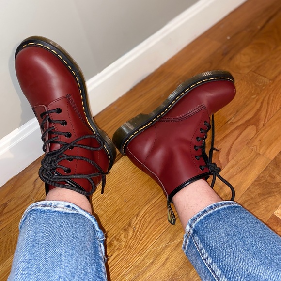 Red leather winter boots - Picture 4 of 4